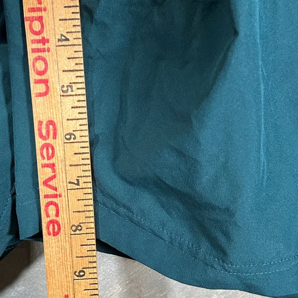 Under Armour HeatGear Mens XL Teal Green Graphic Loose Fit Athletic Shorts